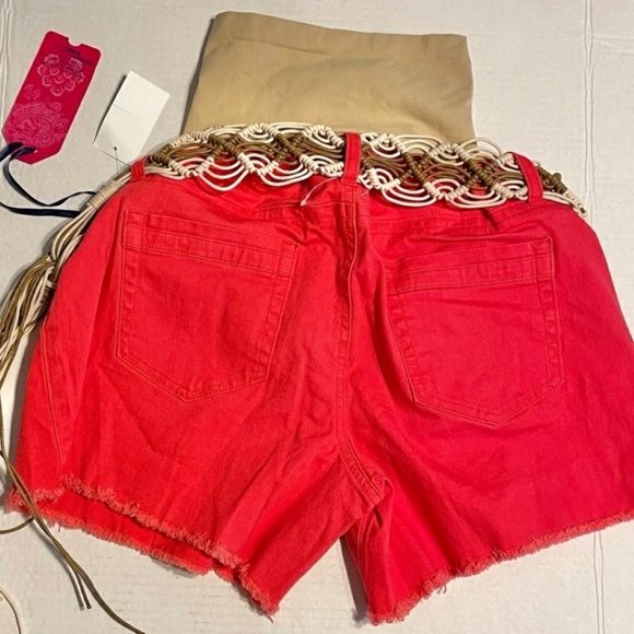 *NWT Maternity Shorts Red Denim Pregnant Wallflower Jean Fringe Over Belly - Picture 3 of 6